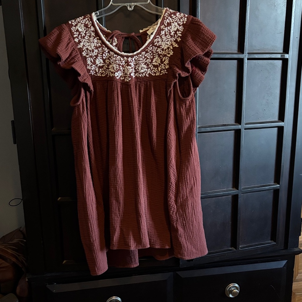 Entro women’s Dress in Brown with White Embroidery